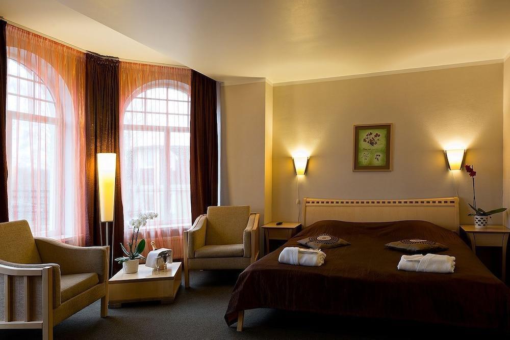 Spa Hotel Ezeri Sigulda Exteriör bild